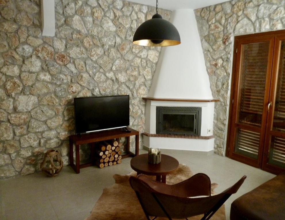 Beach House Nikiti Buitenkant foto